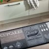 Fußmatte, Cupcake Pink -Teppichwelt Verkauf KitchenPlus Fussmatte braun cupcake 50x150 mil