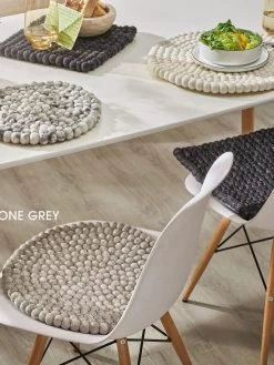 Sitzauflage, Grey Natural -Teppichwelt Verkauf Sannerud Filzkugel Sitzkissen diverse mil 1